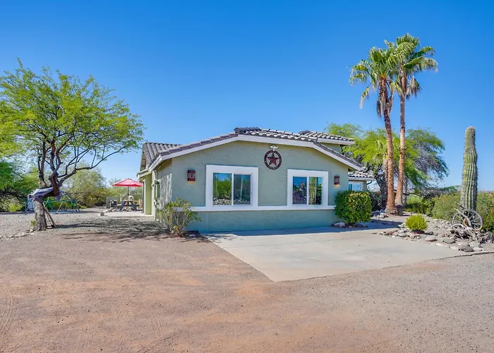 Holiday home Backyard Oasis & Hot Tub: Mtn-view *