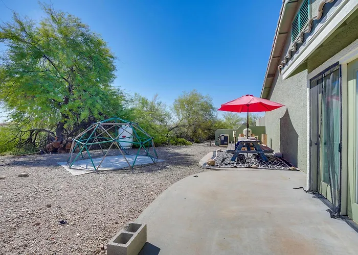 Backyard Oasis & Hot Tub: Mtn-view *
