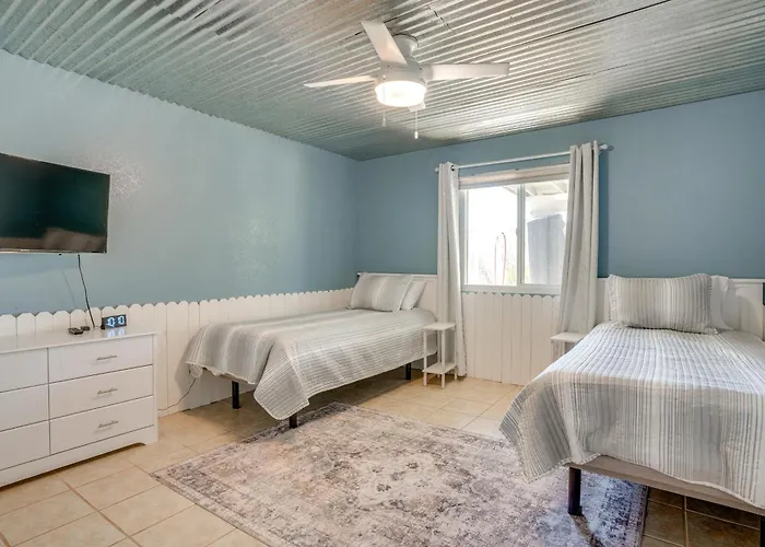 Backyard Oasis & Hot Tub: Mtn-view * Wickenburg